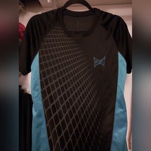 Active wear. Mens L. T-shirt.